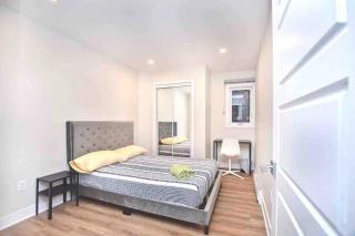 Beautiful 4-BDR in Heart of Plateau Mont-Royal - Montreal - 2
