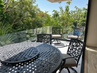 Modern Apartment with Private Terrace and Golf Course View, free parking in Puerto Aventuras - Puerto Aventuras - 6