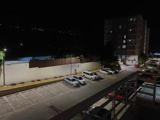 Lovely 2 BedRoom c̅ Netflix across National Stadium Kingston - Kingston - 4