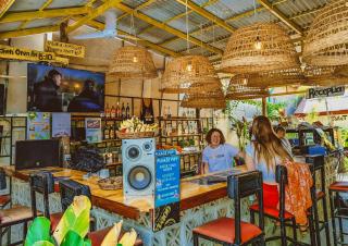 Yellow Star Hostel - 8