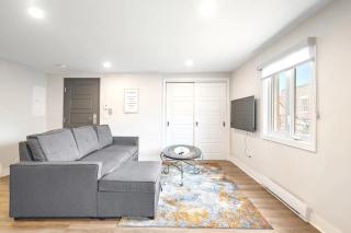DUPLEX 6 BEDROOMS IN HEART OF PLATEAU MONT-ROYAL - Montreal - 0