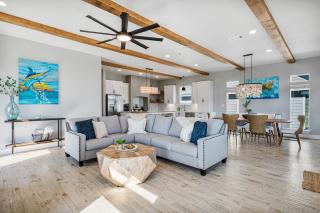 Sandy Feet Retreat home - 4