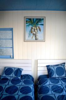 Aqua Beach House Sotoura - 1min walk to Sotoura Beach! - 4