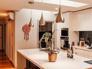 Luxury Mountain Valley Villa in Mt Evelyn - Mount Evelyn - 2