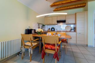 Villa "Strandeck", App 7 - direkt am Strand, mit Ostseeblick - Binz - 2