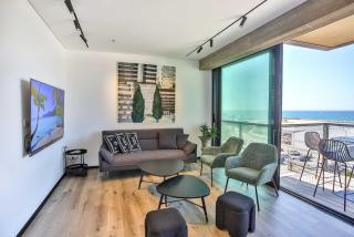 Stunning 1BR Beach Apartment - Tel Aviv - 0