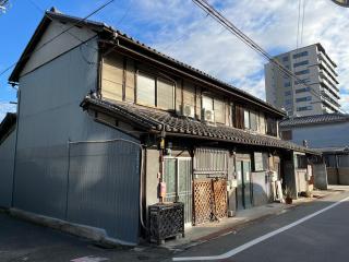 最大8人様まで宿泊可能な1棟貸しです!近鉄八尾駅から徒歩3分! - Yao - 9