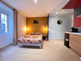 MAISON LA FEUILLERAIE-8 personnes-standing Appart - 8