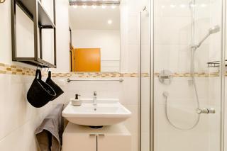 Komfortables Doppelzimmer in Kehl Goldscheuer - 1A Guesthouse - Kehl - 2