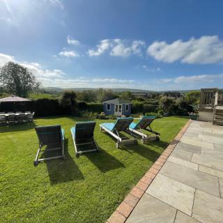 Three Gables, West Wight village house, Sleeps 10 - Newbridge - 8