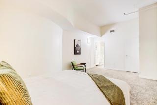 TWO CozySuites Apartment with Skybridge Access #3 - Indianápolis - 3