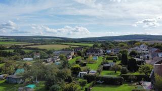 Three Gables, West Wight village house, Sleeps 10 - Newbridge - 1
