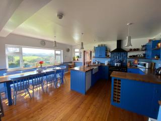 Three Gables, West Wight village house, Sleeps 10 - Newbridge - 9