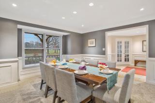 Gorgeous Creek Side Ranch-Style Estate With Dock - Grasonville - 5