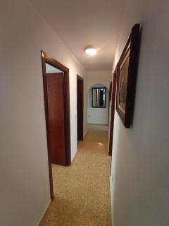 Piso para 6 junto al acueducto. A pasos del centro - 2