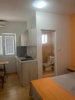 Vasiljević apartmani - Igalo - 7