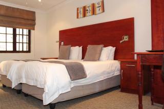 Sir Roys Guest House - Port Elizabeth - 2