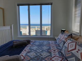 'The Bolussi Beachhouse', sleeps 12 in 6 en-suite bedrooms with Indoor Pool - 1