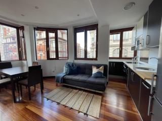 Atuaire Home Vivienda B luminosa PARKING INCLUIDO en plena calle comercial - Burgos - 3