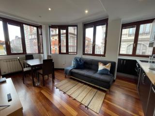 Atuaire Home Vivienda B luminosa PARKING INCLUIDO en plena calle comercial - Burgos - 2