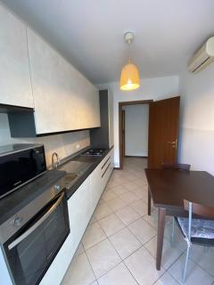 Resegone - City Centre Comfy Apartment - 5