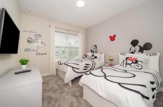 2744HM VILLA 5 BED/5 BA (SANITIZED) - Kissimmee - 1