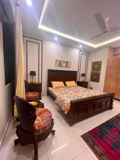 Luxuriant 3 Bed Apartment Defence Residency DHA Phase 2 Islamabad The Realtors Inn - Islamabad - 8