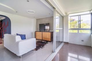 3 Story Penthouse with 2 parking spaces in Laureles - Medellín - 3