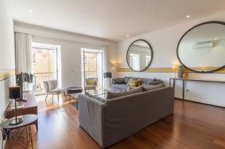 Spacious, family friendly 3BR & 3WC. AC/heating. - Lisbon - 1