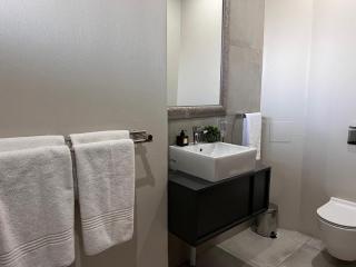 One O Eight Boutique Hotel - 3