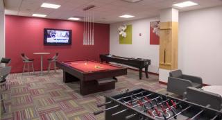 Beautiful 2BR Apartment at Crystal City With Gym - Arlington - 4