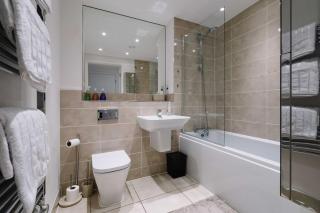 Very Modern 17min London Paddington, 8min legoland - Slough - 7