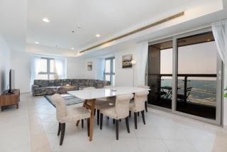 Lux BnB Princess Tower Palm Ocean Views - Dubái - 5