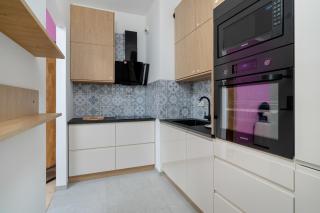 Apartment with Balcony and Free Parking in Poznań by Noclegi Renters - Poznan - 7