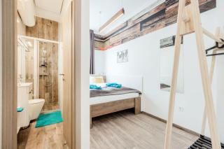 Elemental Retreats - Wood & Water Studios - Budapest - 6