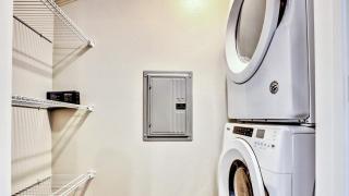 Landing Modern Apartment with Amazing Amenities (ID7144X06) - 1