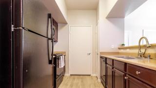 Landing Modern Apartment with Amazing Amenities (ID6172X20) - 3