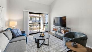 Landing Modern Apartment with Amazing Amenities (ID8013X53) - 9