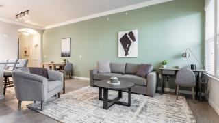Landing Modern Apartment with Amazing Amenities (ID8153X72) - 0