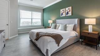 Landing Modern Apartment with Amazing Amenities (ID8153X72) - 1