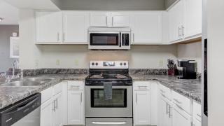 Landing Modern Apartment with Amazing Amenities (ID2726X85) - 3