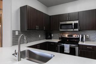 Landing Modern Apartment with Amazing Amenities (ID4174X27) - 7