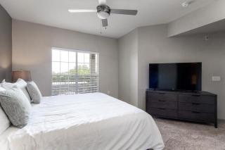Landing Modern Apartment with Amazing Amenities (ID4174X27) - 3