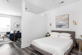 Explore CozySuites Indy from an Urban Oasis in Market East - Indianápolis - 7