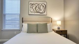 Landing Modern Apartment with Amazing Amenities (ID8264X88) - 1