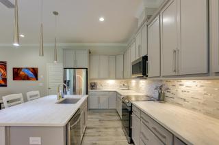 Vibrant Ocala Townhome Close to Golf Club and WEC! - Ocala Ridge - 4