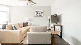 Landing Modern Apartment with Amazing Amenities (ID7738X85) - 0