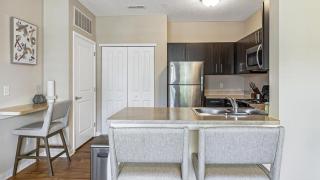 Landing Modern Apartment with Amazing Amenities (ID1001X036) - 7