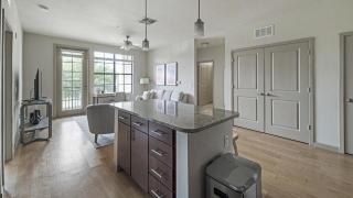 Landing Modern Apartment with Amazing Amenities (ID9660X22) - 7