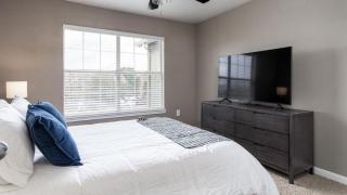 Landing Modern Apartment with Amazing Amenities (ID6115X12) - 1
